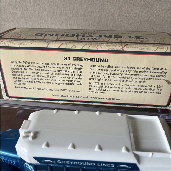 Vintage 1976 Avon for Men "'31 GREYHOUND" Everest After Shave 5 oz. - Picture 5 of 6